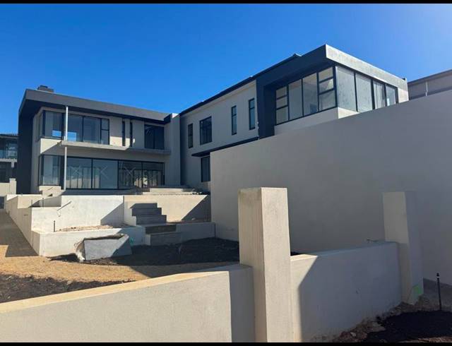 5 BEDROOM HOUSE FOR SALE IN CLARA ANNA FONTEIN